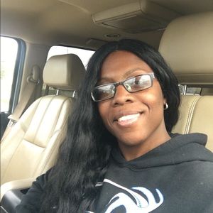 Meet your Posher, Pauletta